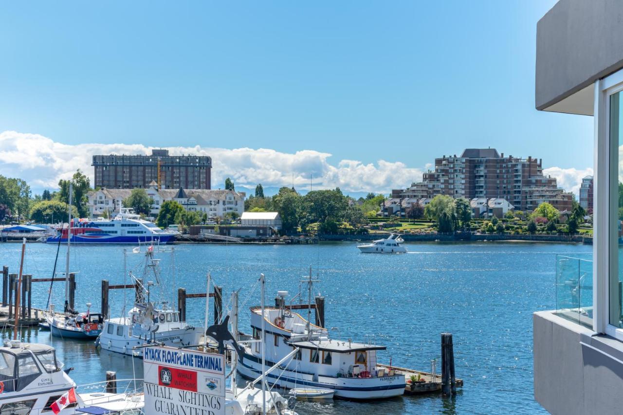 Victoria Regent Waterfront Hotel & Suites Exterior photo