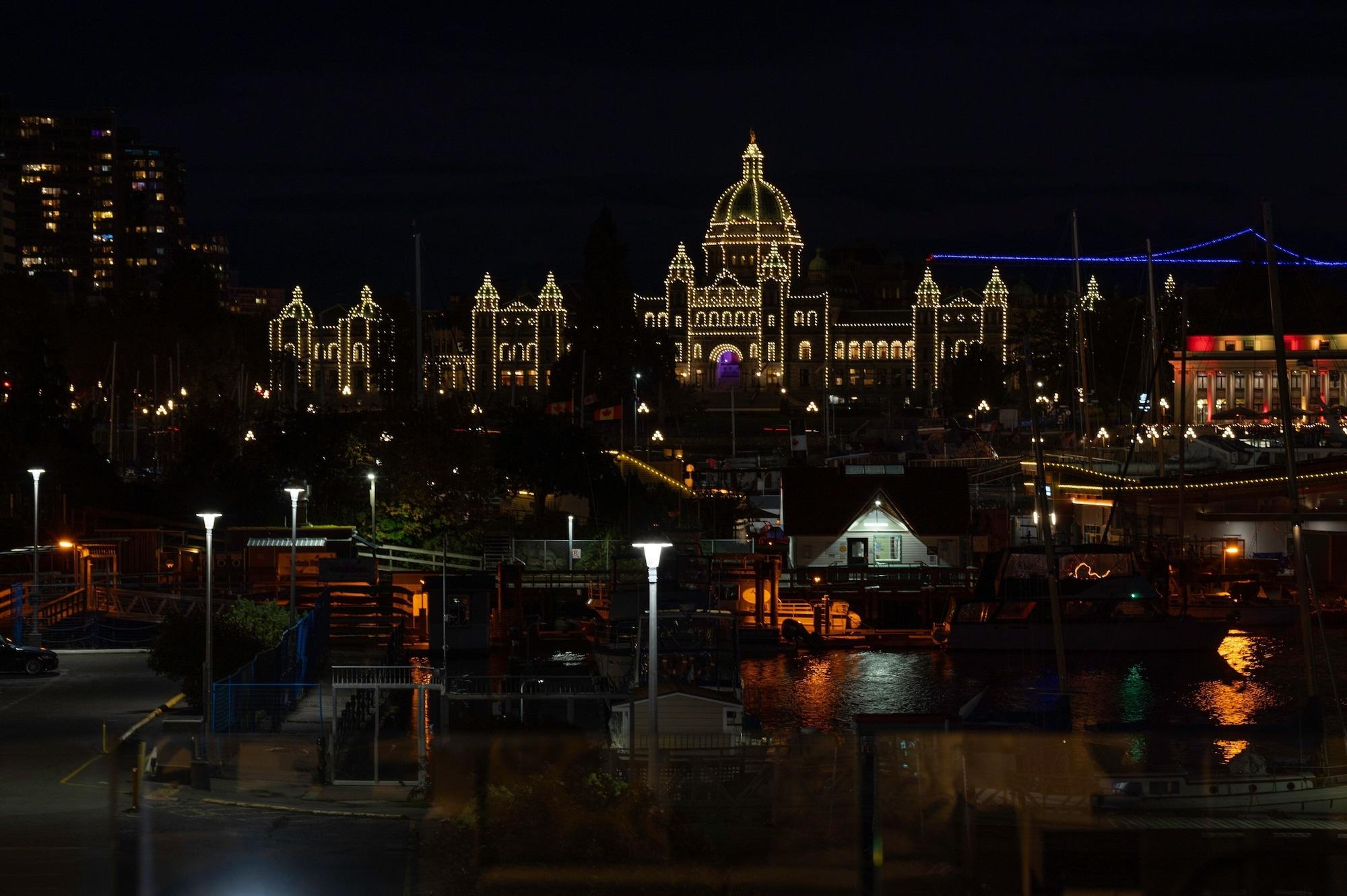 Victoria Regent Waterfront Hotel & Suites Exterior photo